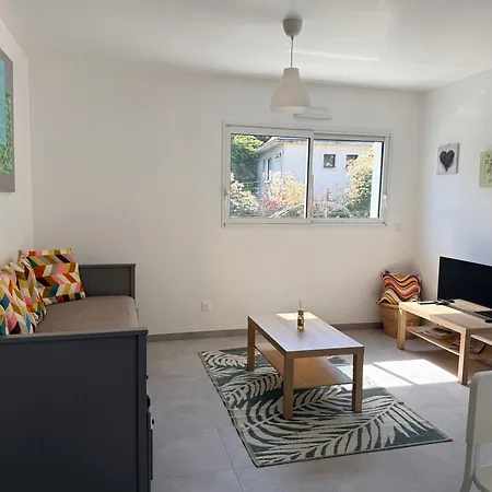 Pre Biais - Meubles Et Equipes En Plein Bocage Vendeen דירה *