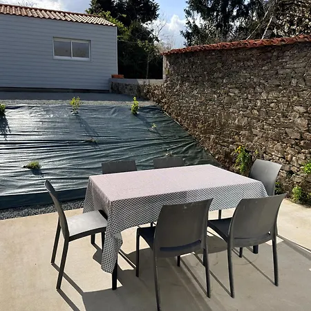 Pre Biais - Meubles Et Equipes En Plein Bocage Vendeen * Chavagnes-en-Paillers