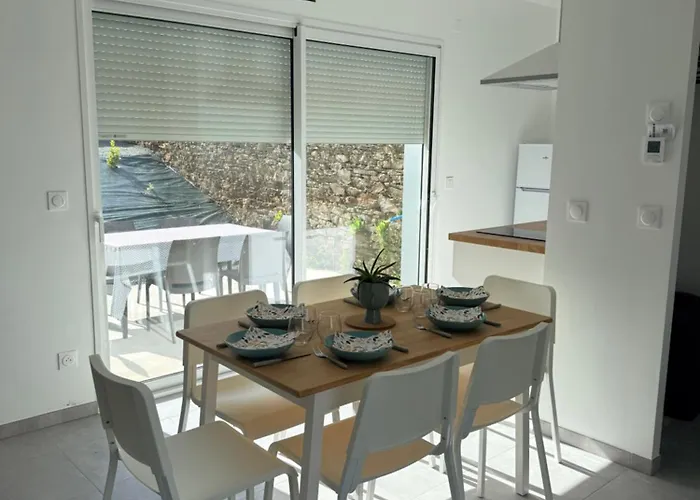 Pre Biais - Meubles Et Equipes En Plein Bocage Vendeen